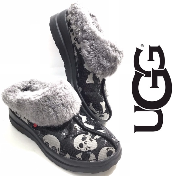 i heart ugg skull slippers